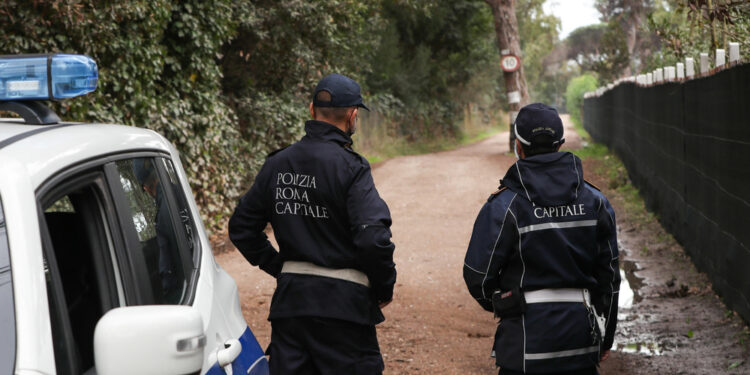 Indagine della polizia locale di Roma