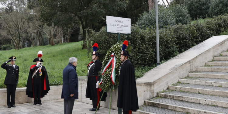 Corona d'alloro alla Farnesina per la commemorazione