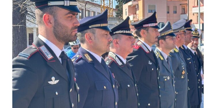 Davanti a una scuola