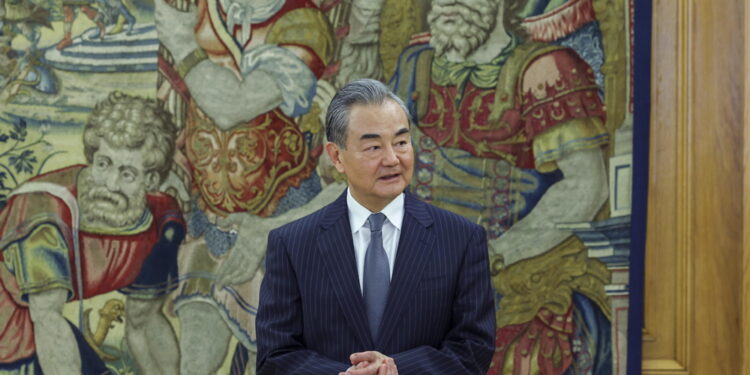 Wang Yi: 'Va incontro a un mondo multipolare'