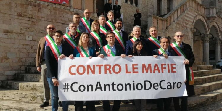 Solidarietà al sindaco di Bari prima dell'iniziativa dell'Anci