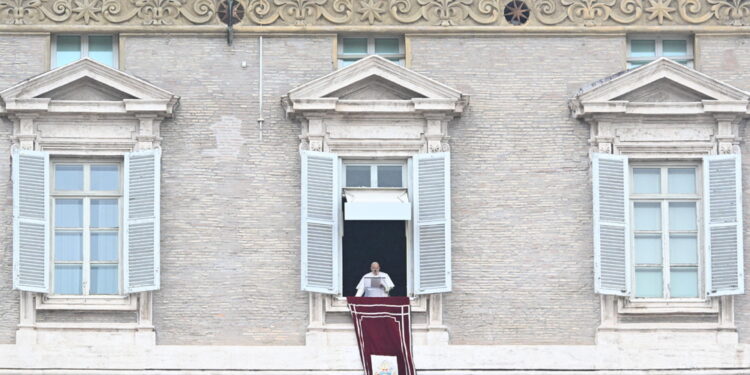 'O chi si nasconde dietro la propria posizione per imporsi'