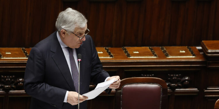 Tajani esprime i pareri per il governo in Aula