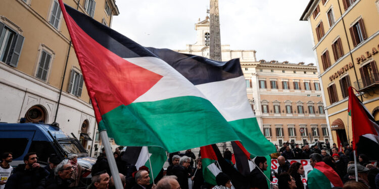 Alcuni manifestanti rischiano denuncia per resistenza e lesioni