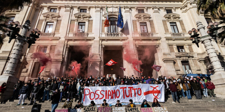 'Ultimi episodi dimostrano che violenza non è di chi manifesta'