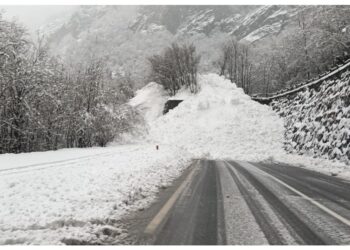 Sindaco di Gaby: 'Nessuna persona coinvolta'.Continua a nevicare