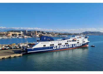 Traghetto Grimaldi diretto a Civitavecchia