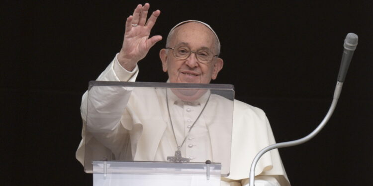 In 12mila al Regina Caeli in Piazza San Pietro