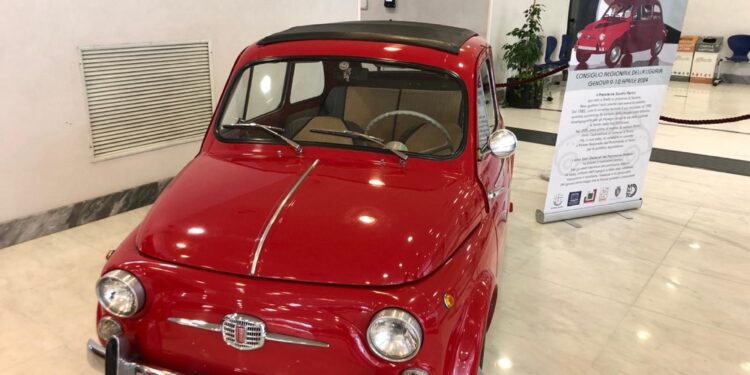 Immatricolata nel 1962 è esposta al Museo dell'auto di Torino