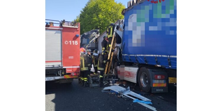 Traffico fermo tra San Vittore e Caianello