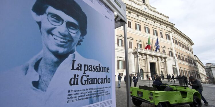 Durante la proiezione di Fortapasc in una scuola di Napoli