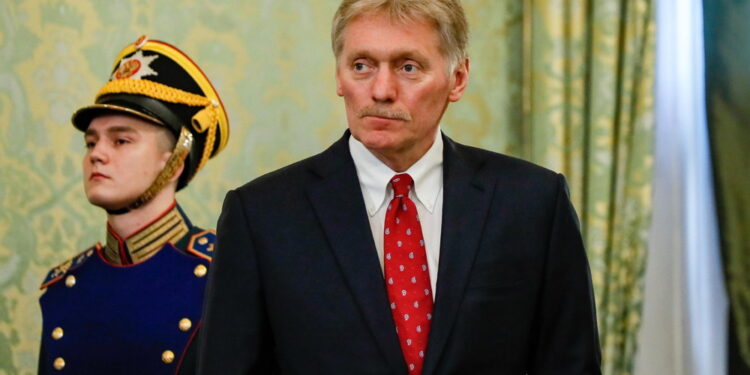 Peskov: 'L'Alleanza atlantica sta cadendo in un'estasi militare'