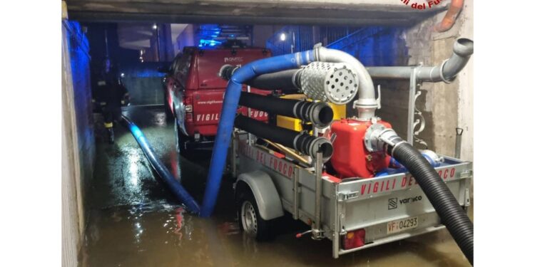 Tantissime le richieste per svuotamenti di garage dall'acqua