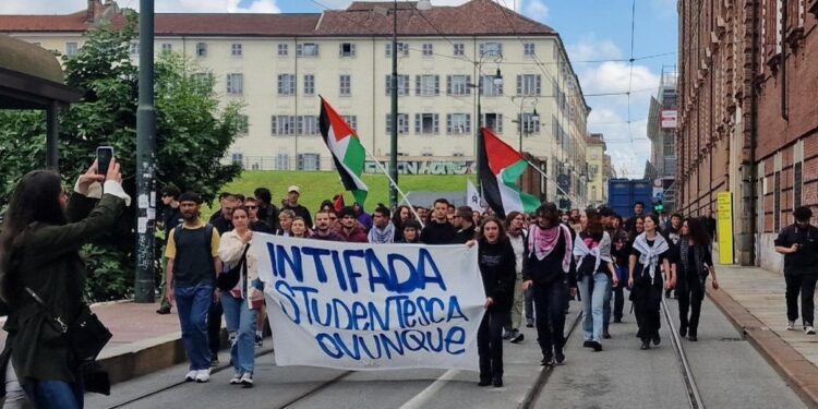 Occupanti da Palazzo Nuovo a Fisica