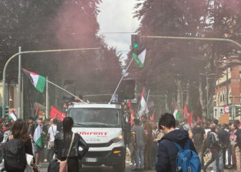 Un migliaio in manifestazione