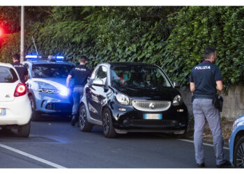 La donna era stata colpita ieri a Roma mentre era in macchina