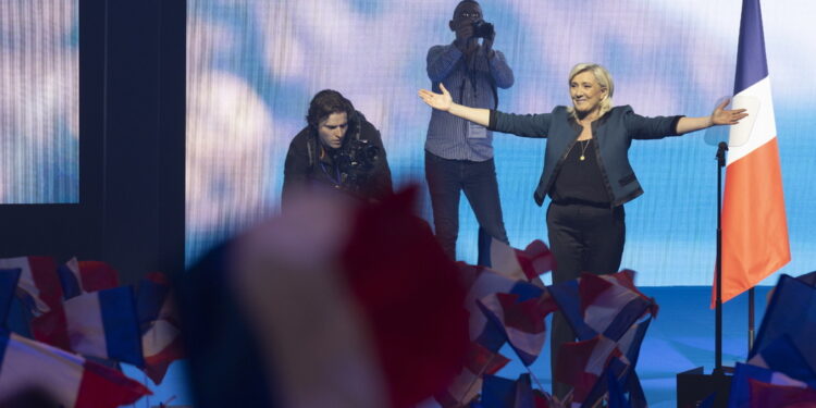 Partito di Le Pen e Bardella contro procedura di ricollocamenti