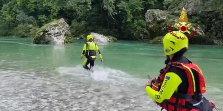 Operative anche le unità cinofile per cercare il disperso