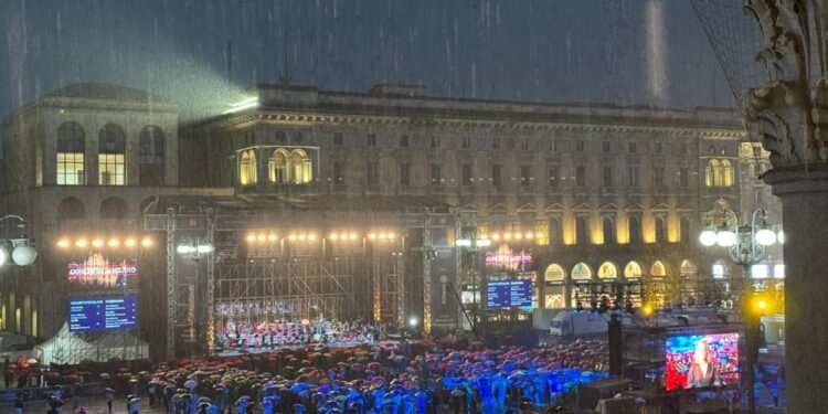 Annullato il concerto Filarmonica della Scala in piazza Duomo