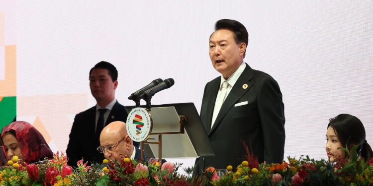 Presidente Yoon firma sospensione patto con Pyongyang del 2018