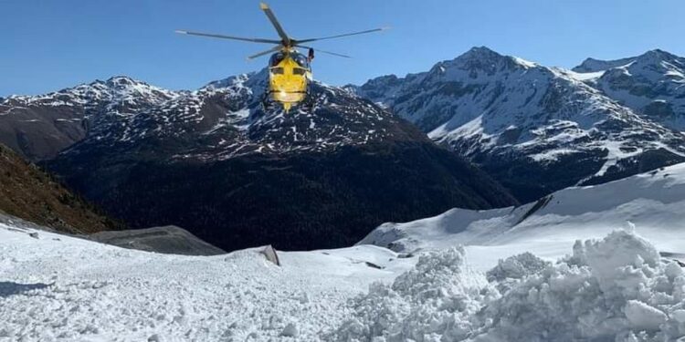 Il rischio valanghe per i soccorritori resta troppo elevato