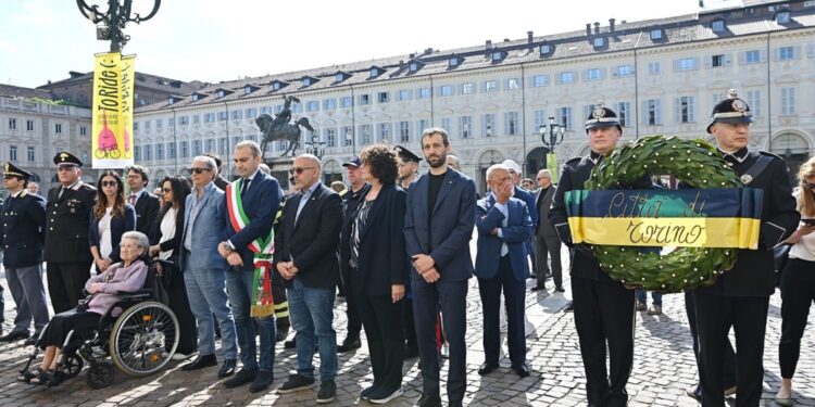 Presenti le istituzioni e i familiari di una delle vittime