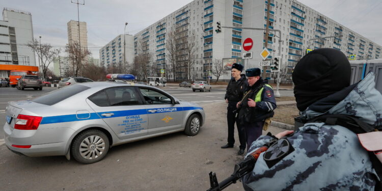 Ordigno piazzato in un veicolo parcheggiato