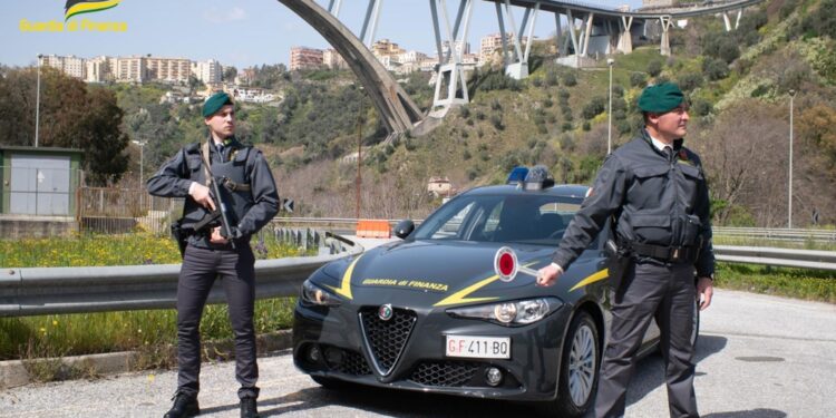 Provvedimento eseguito dalla Guardia di finanza di Catanzaro