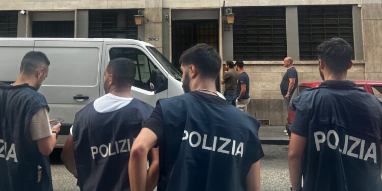 Al circolo di CasaPound e in tre abitazioni di militanti