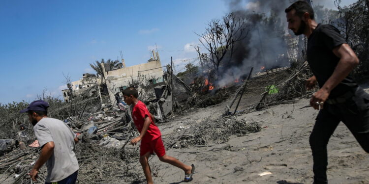 In mattinata l'Idf ha chiesto ai residenti di spostarsi a Mawasi