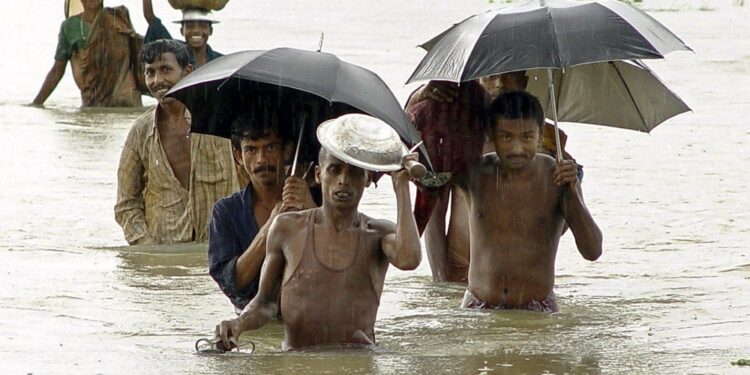 Fonte Dacca: 'Interi villaggi sott'acqua per piogge monsoniche'