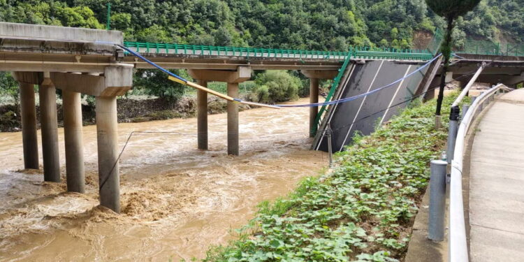 Causato dalle piogge torrenziali nel nord