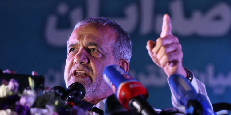 Domani il ballottaggio tra lui e il conservatore Jalili