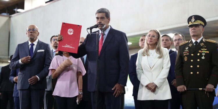 Il presidente venezuelano chiede una verifica alla Corte Suprema