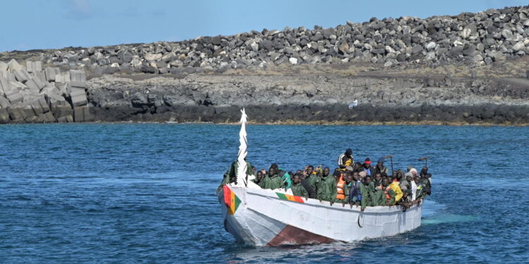 Soccorse al largo delle isole di Fuerteventura ed El Hierro