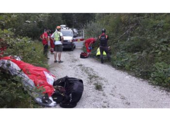 Intervento dell'elisoccorso e dei carabinieri