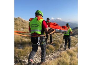 Allarme Soccorso alpino. Famiglia senza protezioni sulla ferrata