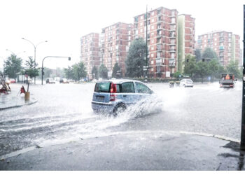 Attese forti piogge con possibili grandinate e raffiche di vento