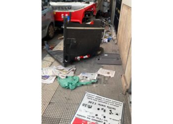 L'episodio questa mattina in pieno centro