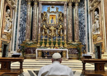 La preghiera a Santa Maria Maggiore per i Vespri