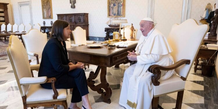 'Profonda e immensa la gratitudine espressa dalla professoressa'