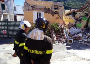 Provocò due morti e 40 feriti lesionando molti edifici