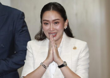 Prima ministra più giovane riporta al potere dinastia Shinawatra