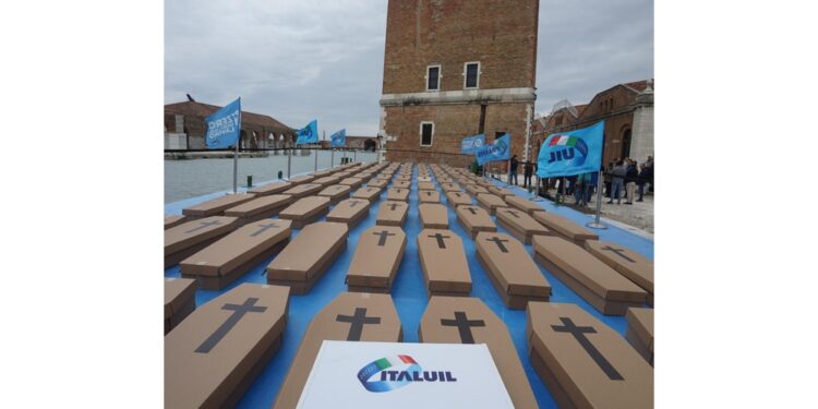 L'iniziativa del sindacato del Veneto sul canale della Giudecca