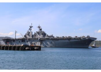 Dopo l'arrivo della nave USS Wasp nella città dell'Egeo