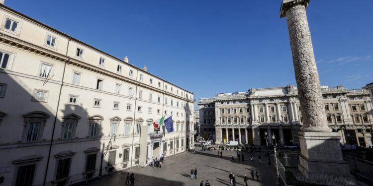 Il direttore dell'Aise Caravelli nominato prefetto