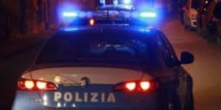 Vittima un 42enne colpito al volto. Indaga la Polizia