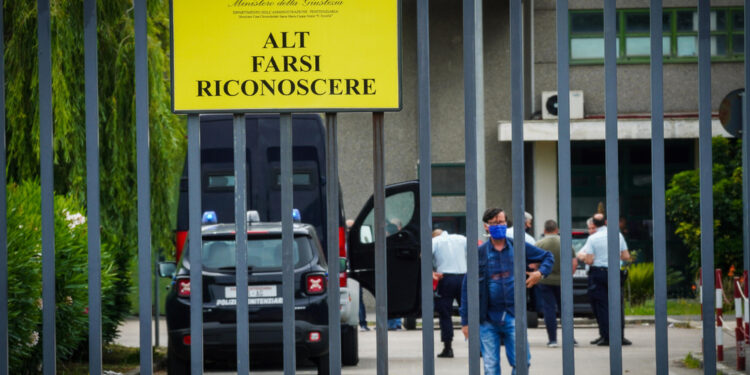 Nel carcere di Santa Maria Capua Vetere