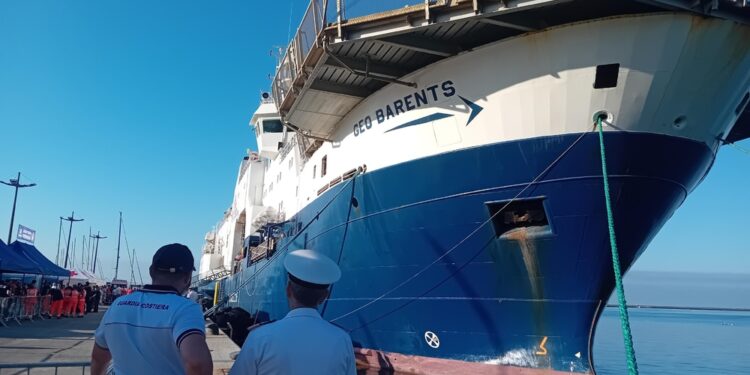 L'arrivo in porto è previsto per lunedì mattina