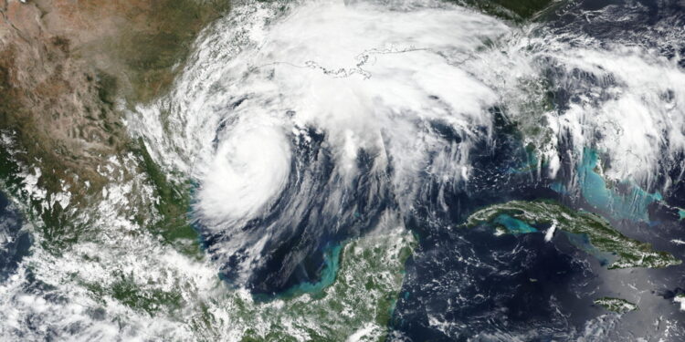 Lo afferma il National Hurricane Center. E' di categoria 2 su 5